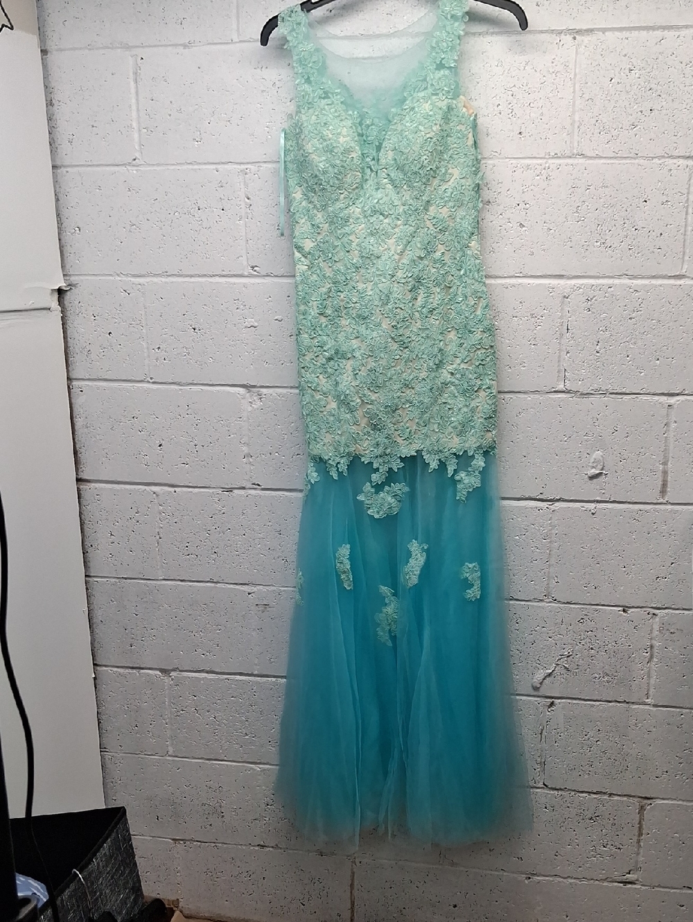 NWT Womens Auqa Lace & Tulle Party Dress - Elegant Floral Appliqué